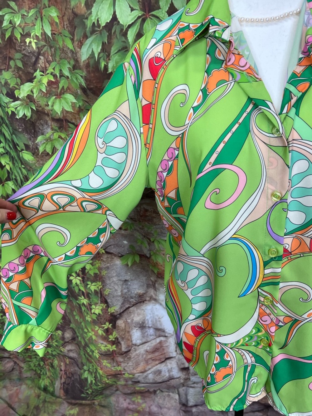 NEW COLLECTION Green Mod Print Button Print Blouse, L* - Picture 3 of 11
